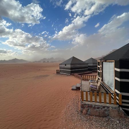 Bedouin Life Camp Hotel Wadi Rum Exterior foto