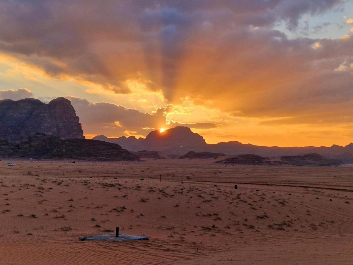 Bedouin Life Camp Hotel Wadi Rum Exterior foto