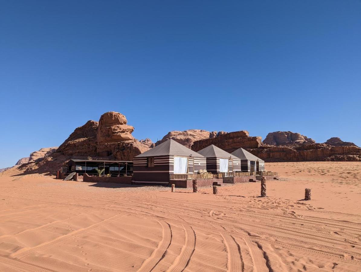 Bedouin Life Camp Hotel Wadi Rum Exterior foto