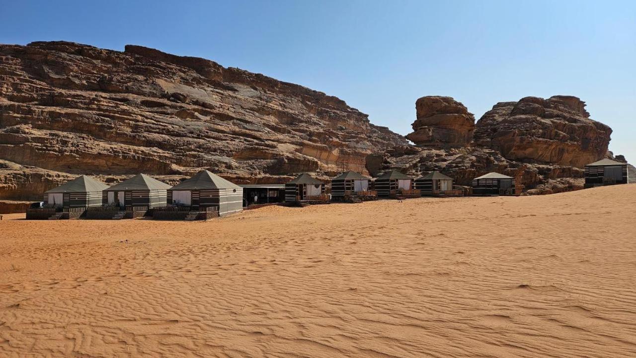 Bedouin Life Camp Hotel Wadi Rum Exterior foto